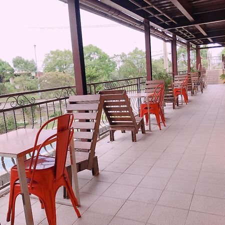 Artisan Hostel Тоучэн Экстерьер фото